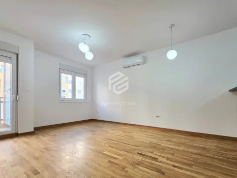 Rent, two bedroom apartment, 64m², City Kej, Podgorica - image 1