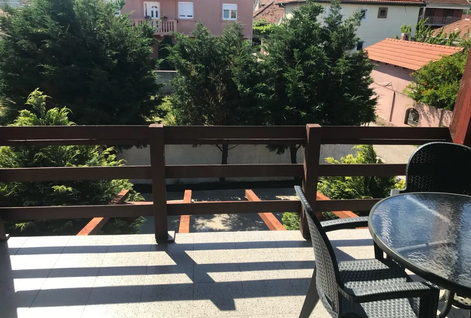 Izdavanje, kuća, 40m², Tološi, Podgorica