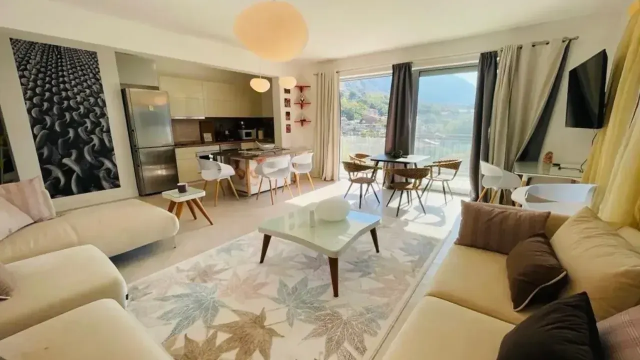 Sale, apartment, 120m², Kotor, Crna Gora