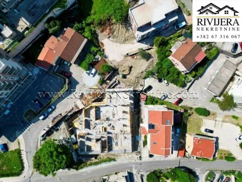 Prodaja, dvosoban stan, 79m², Dobrota, Kotor - image 3