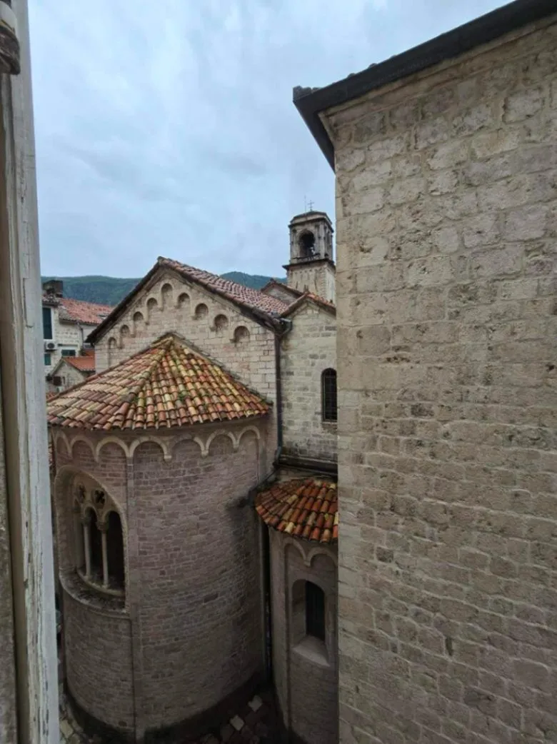 Prodaja, trosoban stan, 72m², Stari Grad Kotor, Kotor