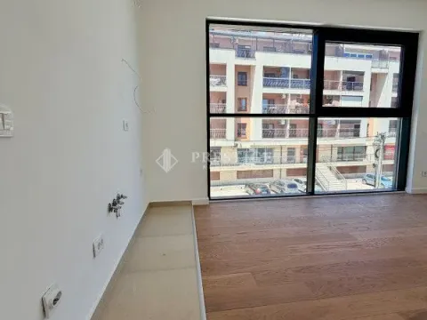 Prodaja, garsonjera, 33m², Momišići, Podgorica - image 4
