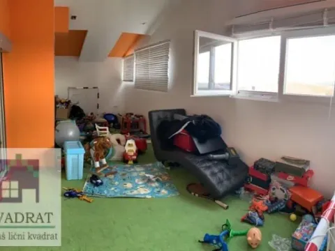 Prodaja, trosoban stan, 181m², Obrenovac, Beograd - image 17