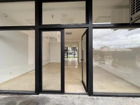 Rent, office space, 123m², Pobrežje, Podgorica - image 9