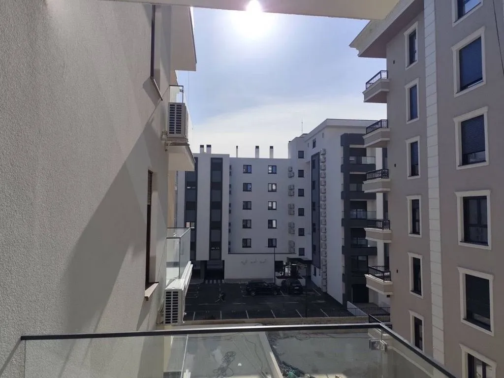 Sale, two bedroom apartment, 79m², Centar, Bar