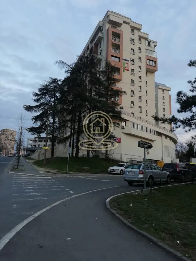 Izdavanje, dvosoban stan, 49m², Hala Pionir, Palilula Sve Podlokacije