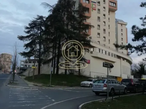 Izdavanje, dvosoban stan, 49m², Hala Pionir, Palilula Sve Podlokacije - image 12