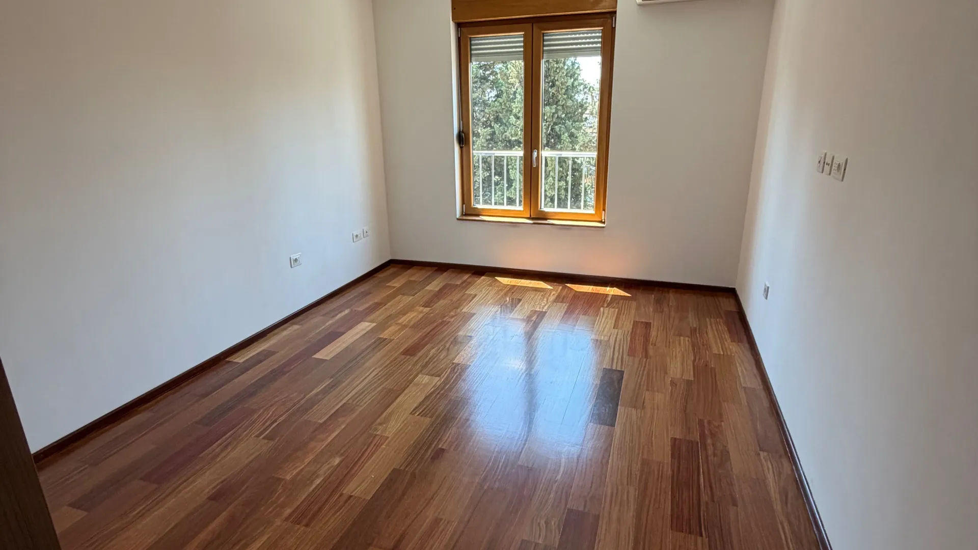 Rent, three bedroom apartment, 100m², Centar, Podgorica