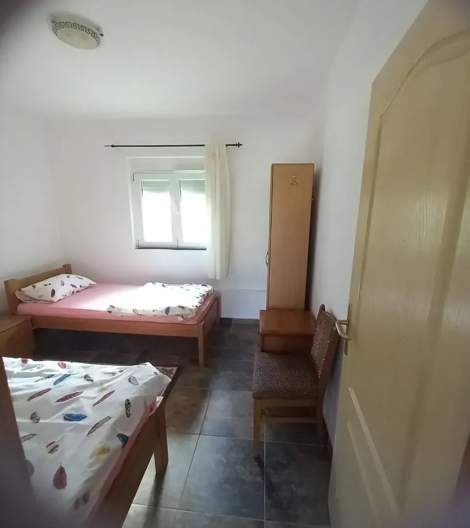 Rent, one bedroom apartment, 45m², Radanovići, Kotor