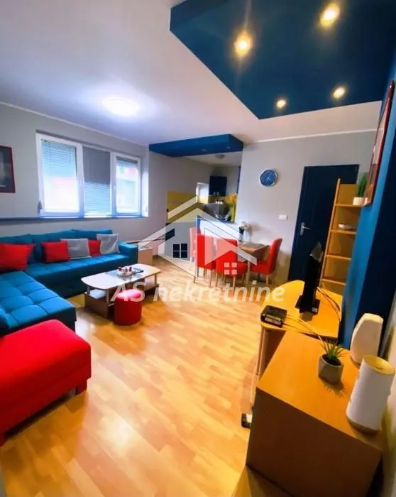 Izdavanje, dvosoban stan, 48m², Stari Grad, Beograd