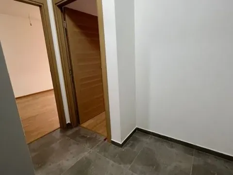 Prodaja, jednosoban stan, 45m², Ljubović, Podgorica - image 6