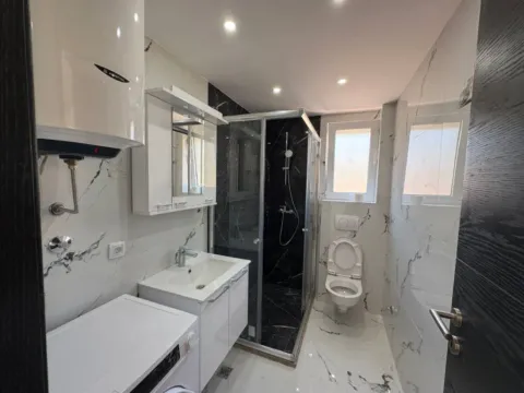 Rent, one bedroom apartment, 40m², Gradiošnica, Tivat - image 7