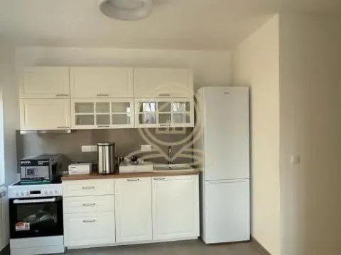 Rent, four bedroom apartment, 151m², Voždovac Sve Podlokacije, Beograd - image 14