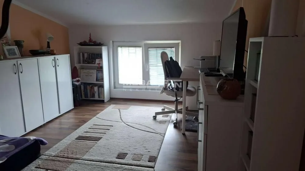 Sale, two bedroom apartment, 42m², Profesorska Kolonija, Palilula Sve Podlokacije