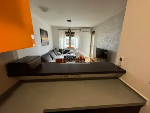 Izdavanje, trosoban stan, 64m², Zemun Sve Podlokacije, Beograd - image 6