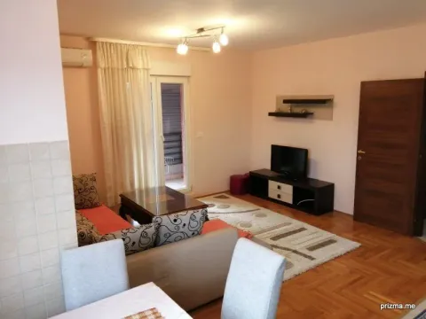 Prodaja, jednosoban stan, 48m², Stari Aerodrom, Podgorica - image 4