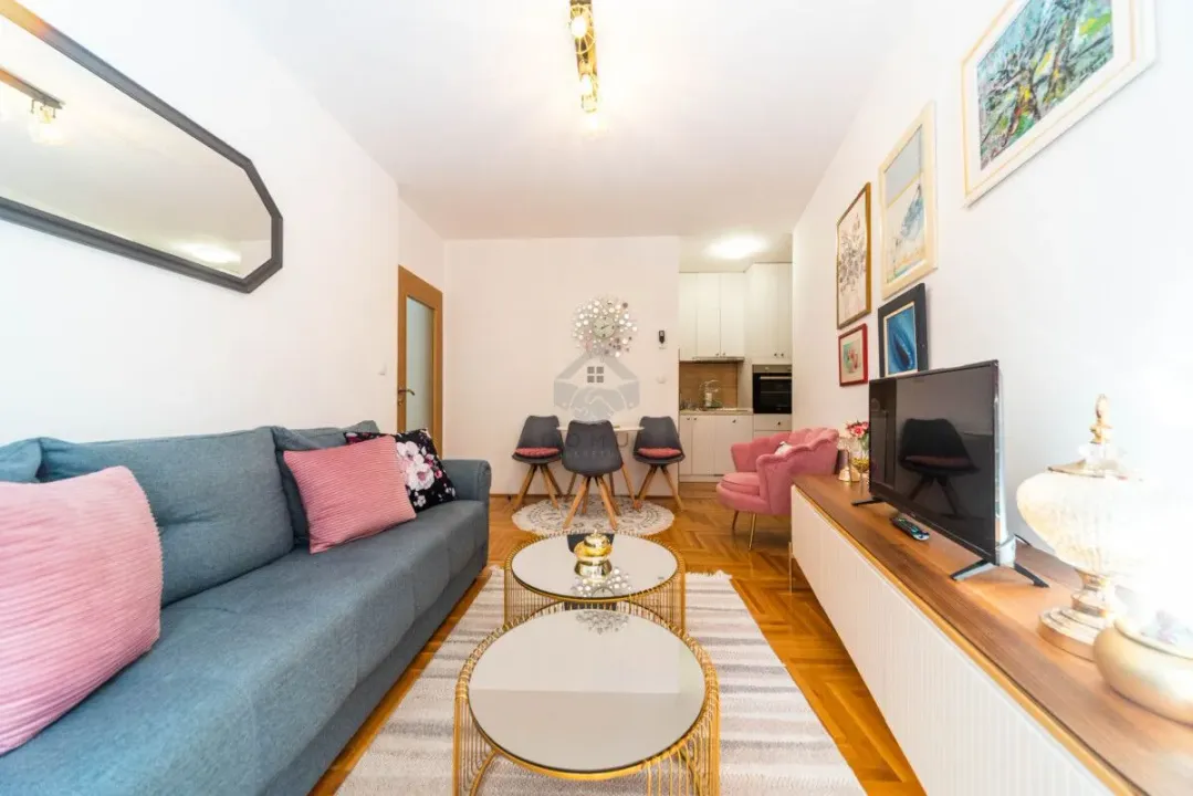 Izdavanje, jednosoban stan, 37m², Ljubović, Podgorica