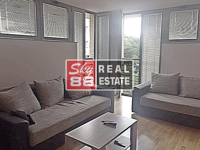 Sale, house, 400m², Voždovac Sve Podlokacije, Beograd