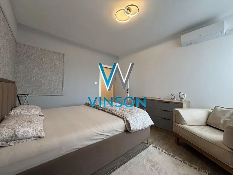 Izdavanje, dvosoban stan, 120m², Petrovaradin, Novi Sad