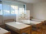 Rent, house, 330m², Dobanovci, Surčin - image 1