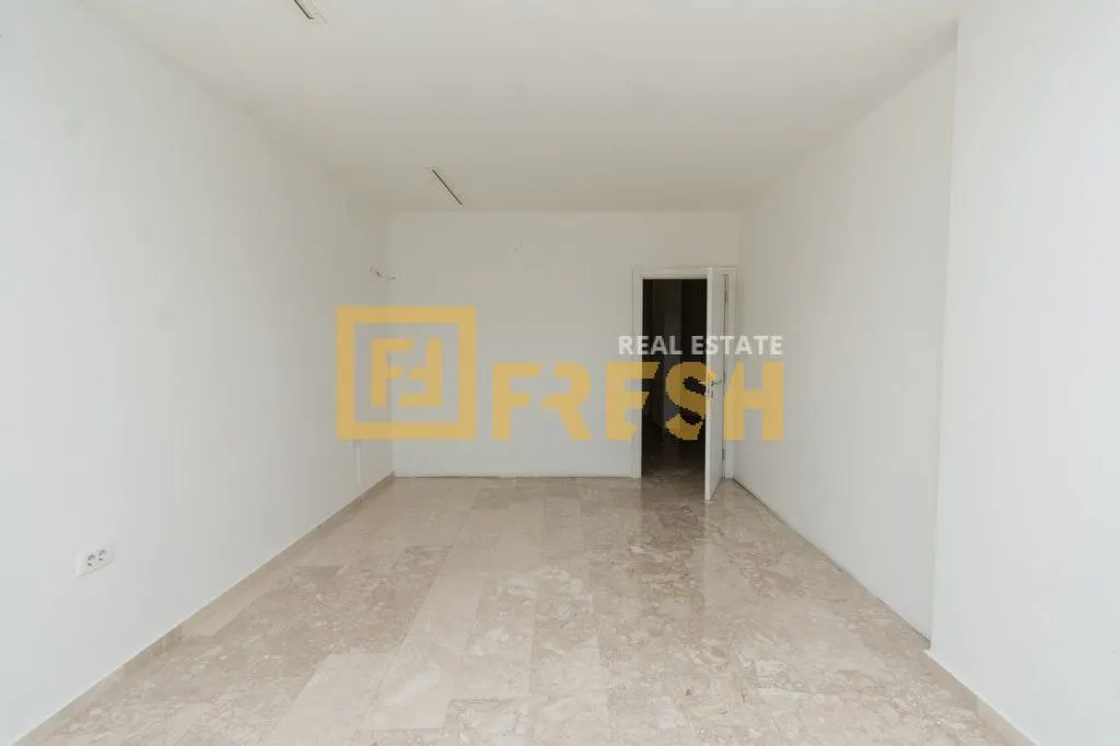 Rent, office space, 500m², Tuzi, Podgorica