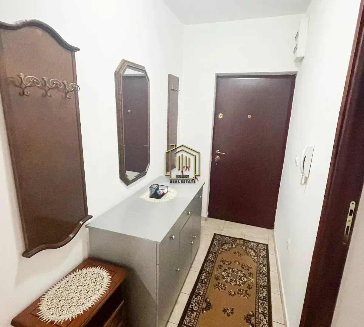 Izdavanje, dvosoban stan, 58m², Pobrežje, Podgorica