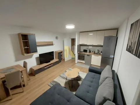 Izdavanje, jednosoban stan, 40m2, Novo naselje, Novi Sad Izdavanje, jednosoban stan, 40m2, Novo naselje, Novi Sad