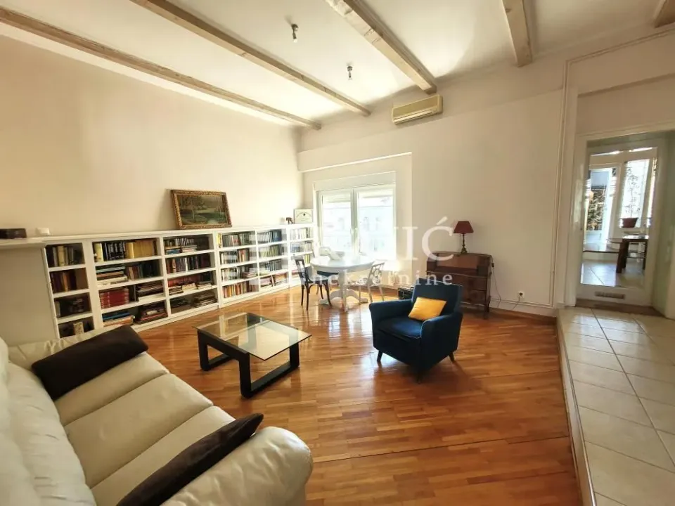 Rent, two bedroom apartment, 74m², Obilićev Venac, Beograd