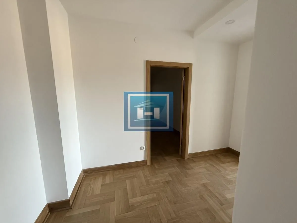 Prodaja, dvosoban stan, 95m², Vašarište, Jagodina