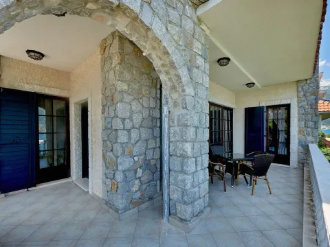 Prodaja, kuća, 235m², Kostanjica, Kotor - image 26