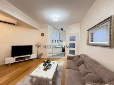 Izdavanje, jednosoban stan, 49m², Podgorica, Crna Gora - image 5