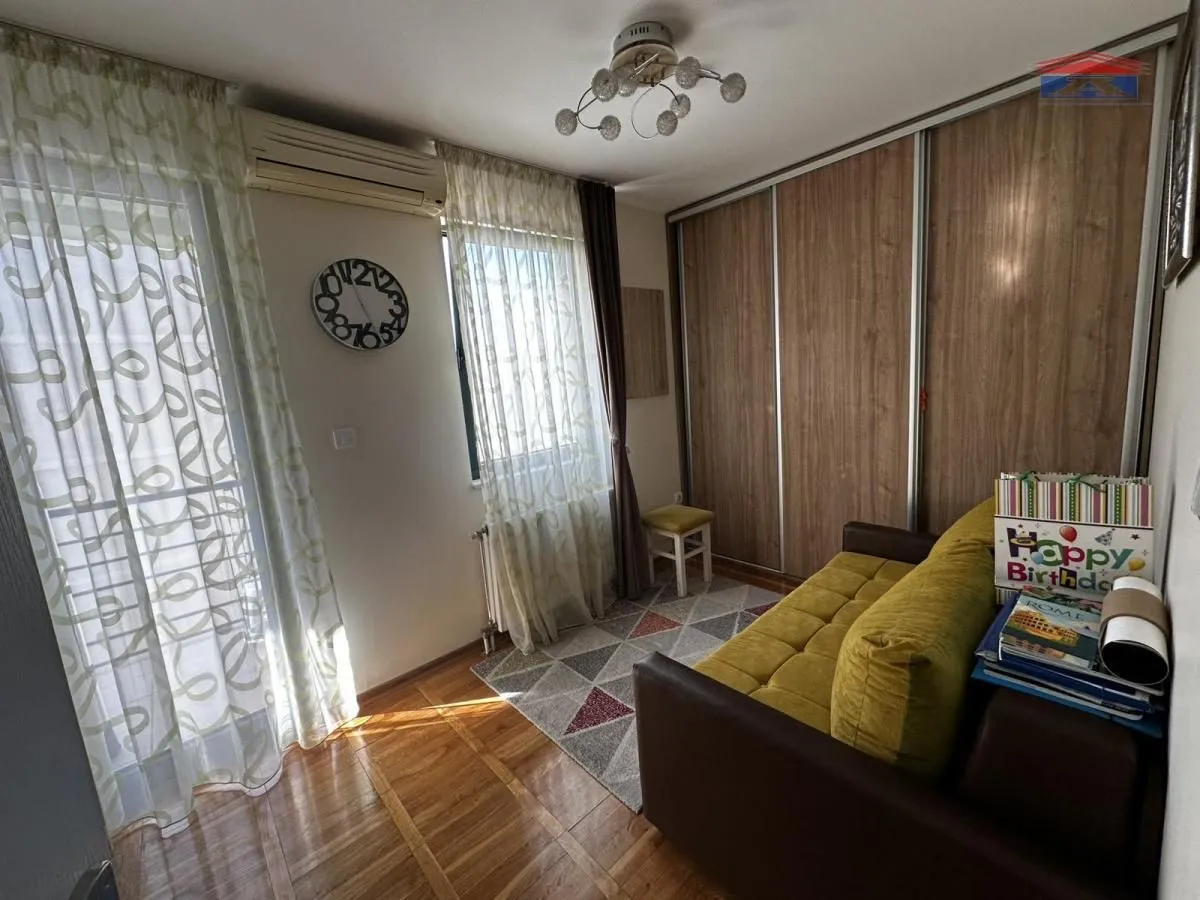 Prodaja, četvorosoban stan, 116m², Grbavica, Novi Sad Sve Podlokacije