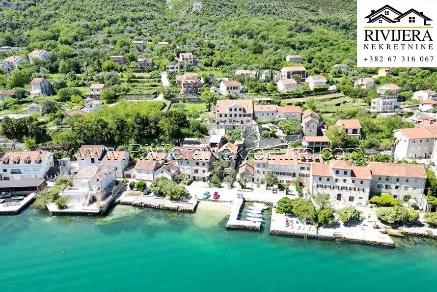 Prodaja, kuća, 175m², Prčanj, Kotor