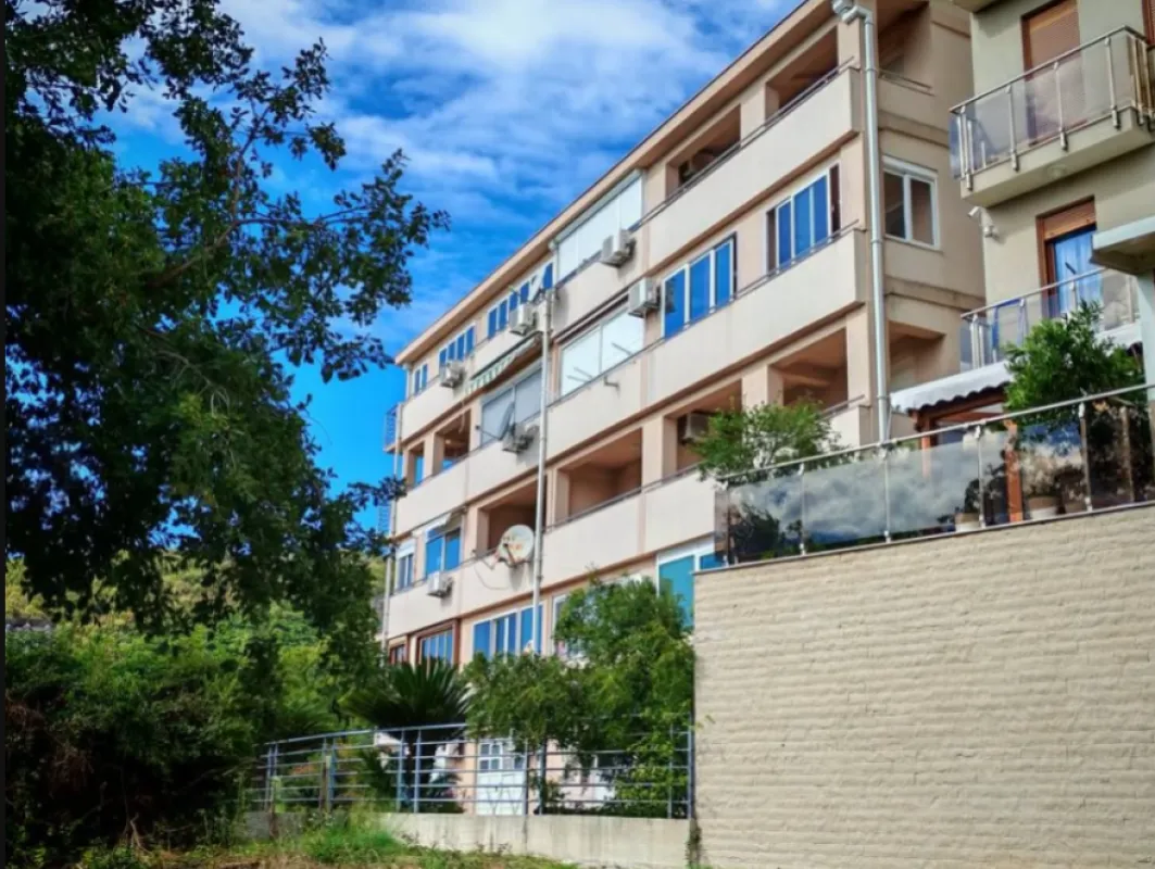 Sale, studio apartment, 32m², Bečići, Budva