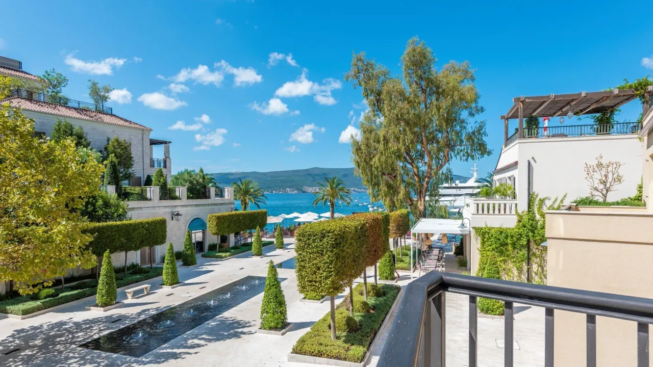 Rent, one bedroom apartment, 119m², Porto Montenegro, Tivat