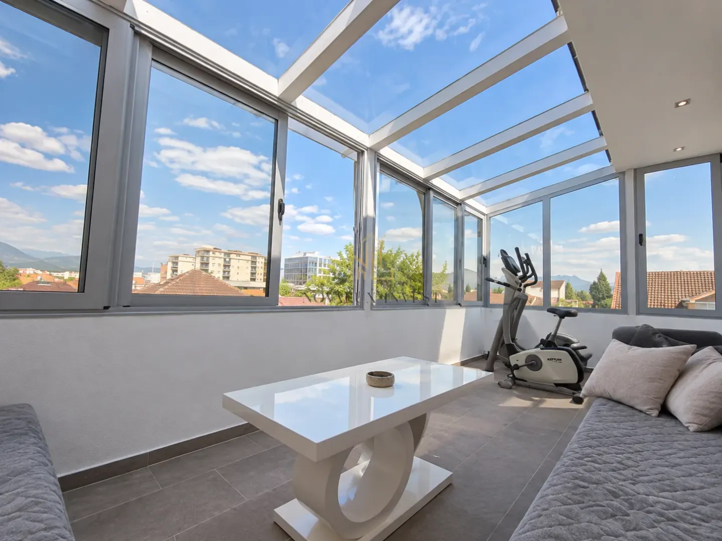 Izdavanje, trosoban stan, 155m², Zabjelo, Podgorica