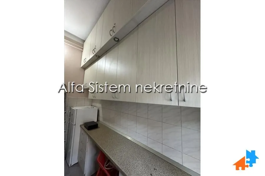 Izdavanje, dvosoban stan, 54m², Kalenić Pijaca, Vračar Sve Podlokacije