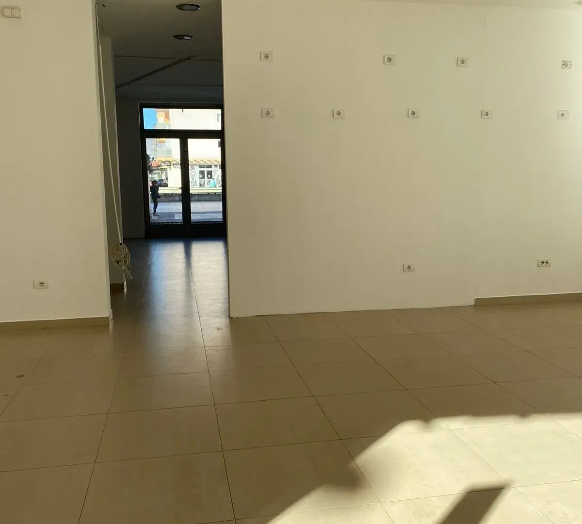 Rent, office space, 145m², City Kvart, Podgorica
