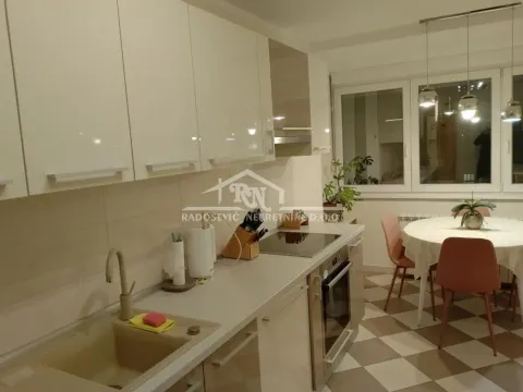 Izdavanje, dvosoban stan, 51m², Stari Grad, Beograd - image 16