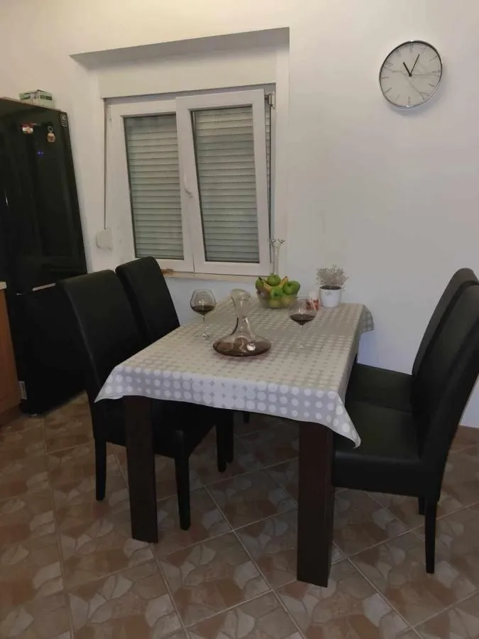 Prodaja, dvosoban stan, 60m², Seljanovo, Tivat