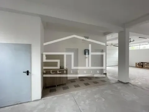 Rent, office space, 600m², Vrčin, Grocka - image 6