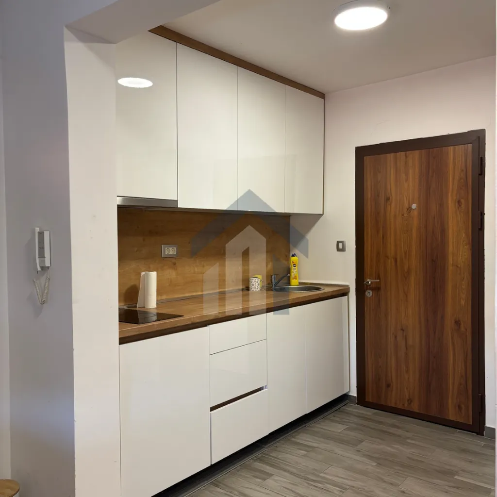 Izdavanje, jednosoban stan, 38m², Blok 9, Podgorica