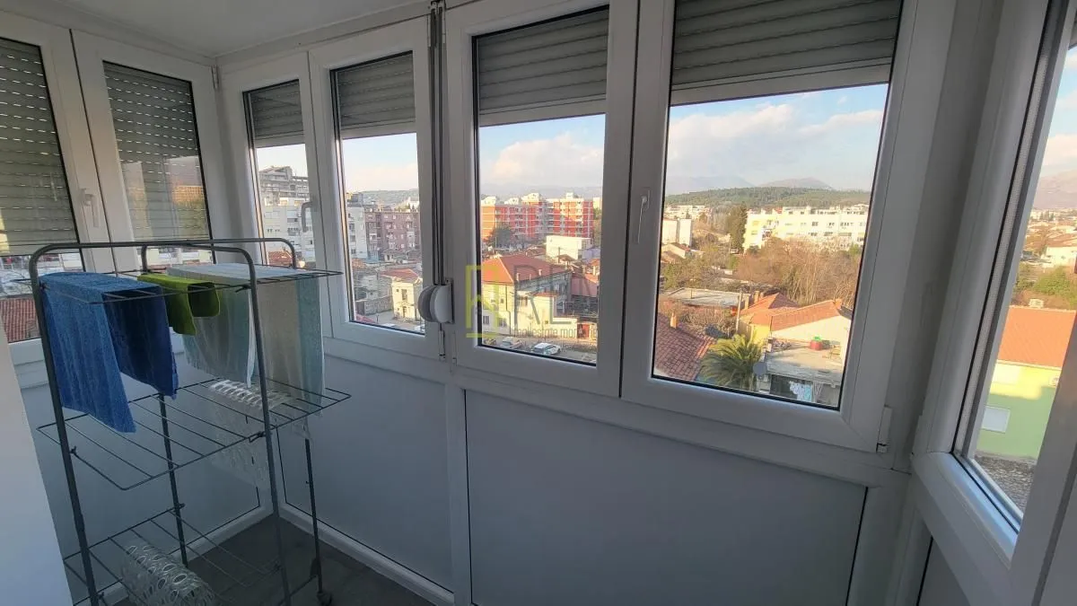 Prodaja, jednosoban stan, 39m², Centar, Podgorica