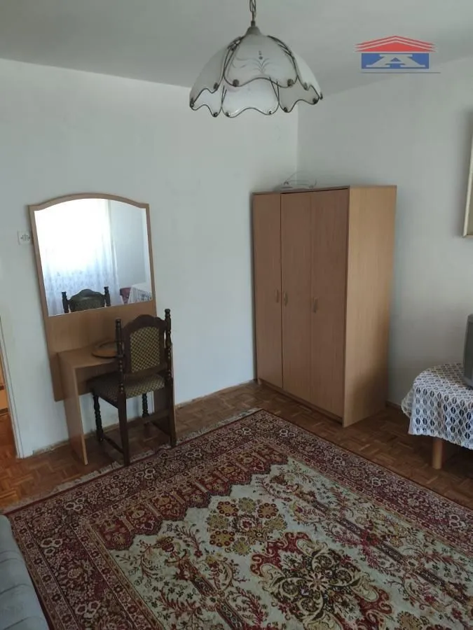 Izdavanje, trosoban stan, 80m², Novo naselje, Novi Sad