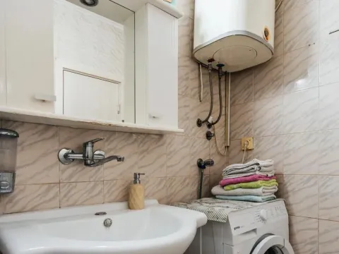 Prodaja, dvosoban stan, 58m², Budva, Crna Gora - image 12