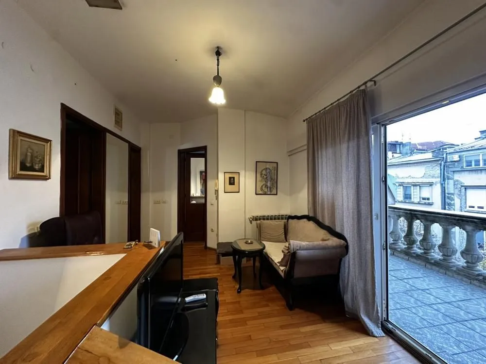 Sale, four bedroom apartment, 110m², Stari Grad, Beograd