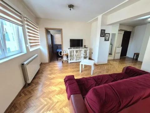 Stan in Vračar Sve Podlokacije