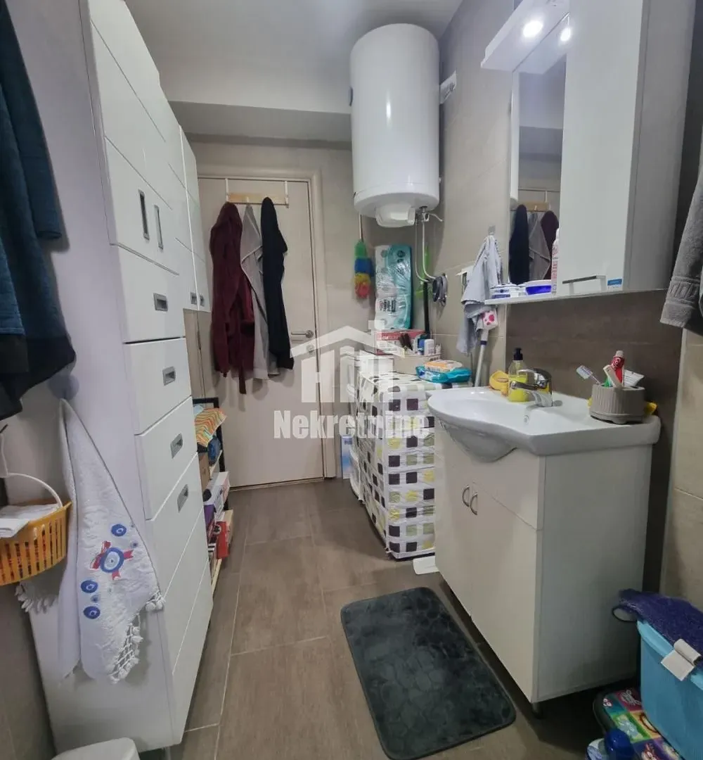 Prodaja, dvosoban stan, 48m², Zemun Gornji Grad, Zemun Sve Podlokacije