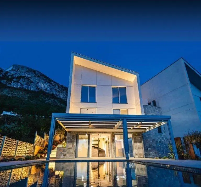 Prodaja, kuća, 230m², Tudorovići, Budva