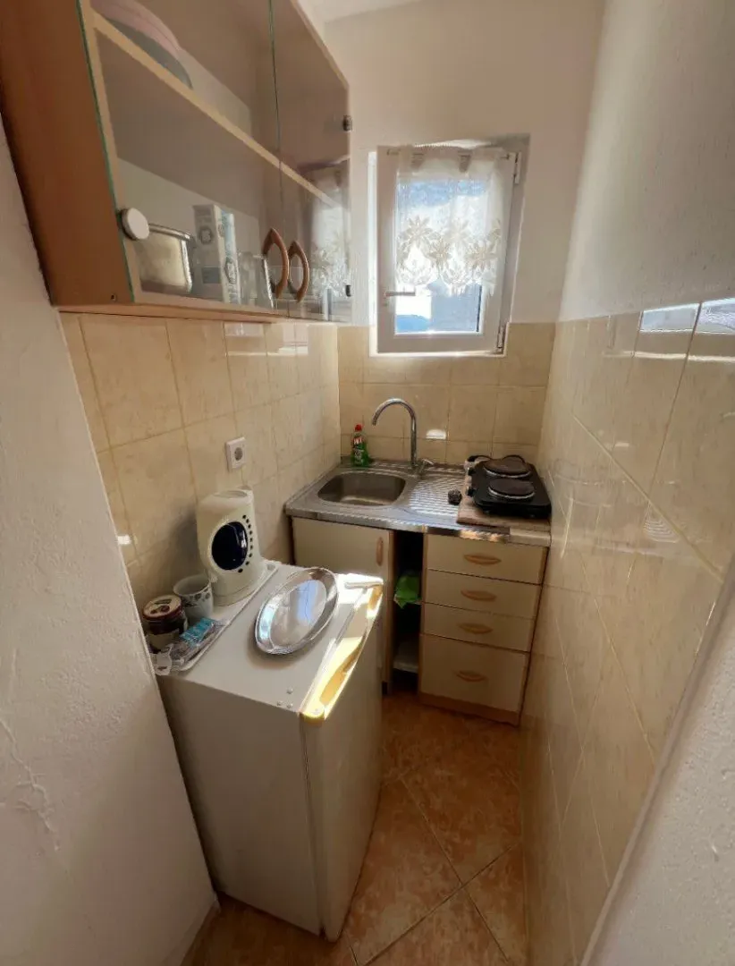 Izdavanje, jednosoban stan, 30m², Sutomore, Bar
